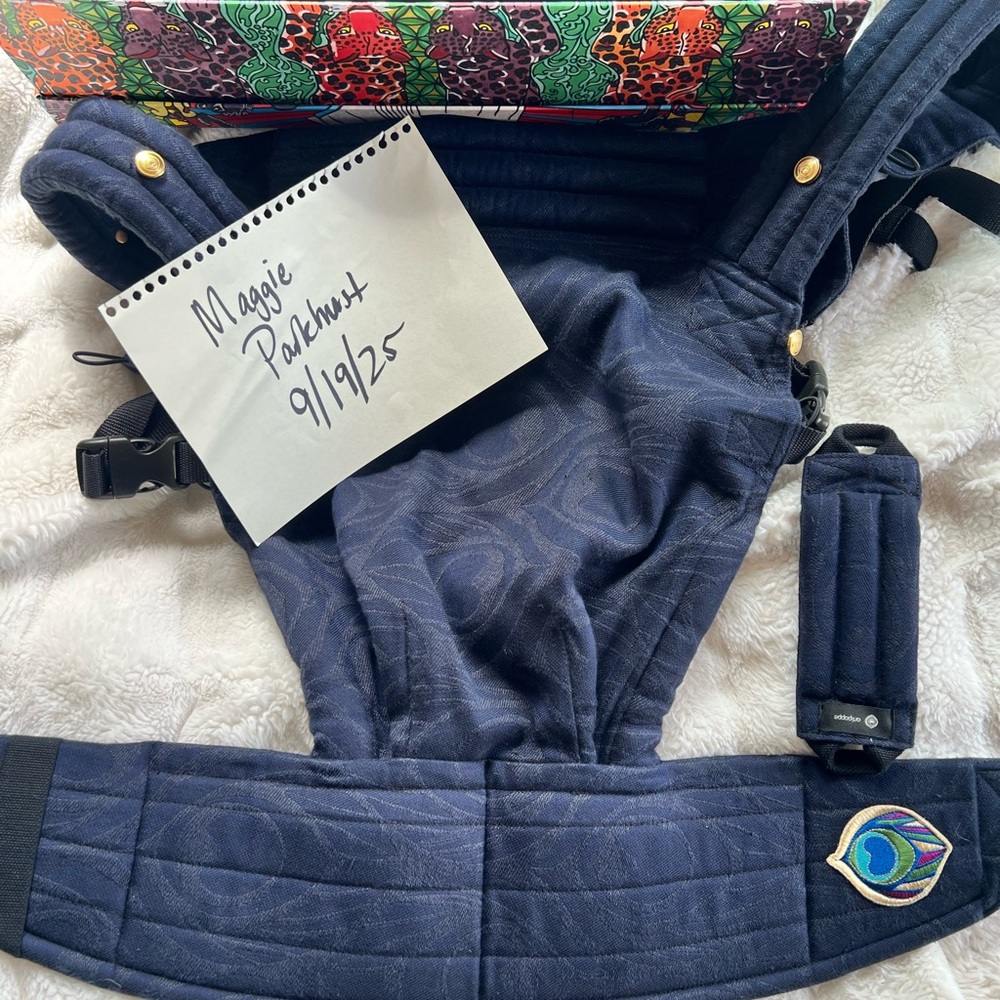 Artipoppe zeitgeist hemp - Navy Kids Carrier with Peacock Accent